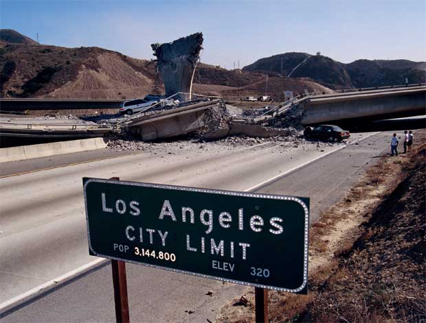 A Los Angeles, un programme invite les habitants à partager leurs idées pour rendre la ville plus sûre face aux tremblements de terre.
