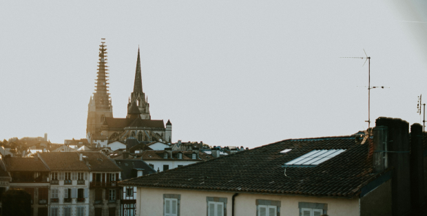 Centre de Bayonne ©Diananvk via Unsplash